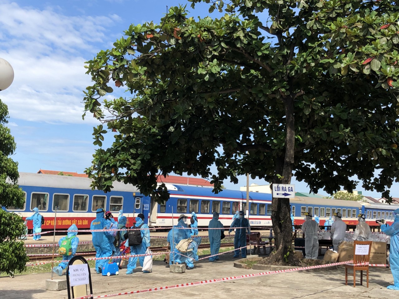 Lập 2 đoàn tàu đưa người dân từ TP.HCM về Huế và Quảng Trị