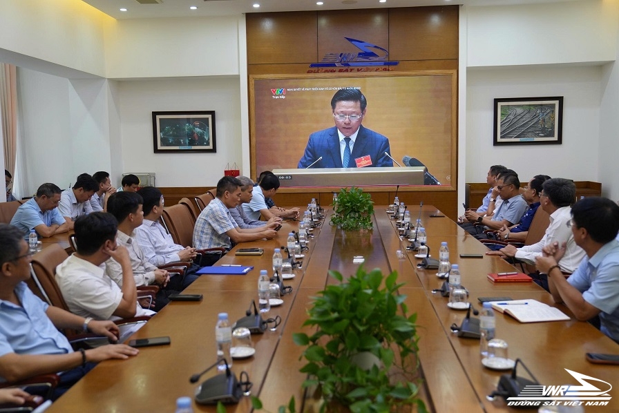 Tổng công ty ĐSVN tham dự trực tuyến Hội nghị toàn quốc nghiên cứu, học tập, quán triệt và triển khai thực hiện Nghị quyết số 10-NQ/TW