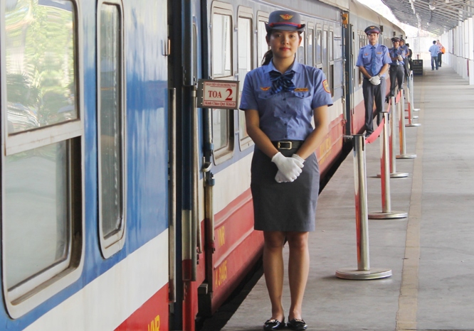 Cán bộ, nhân viên đường sắt được giảm gần 50% giá vé tàu