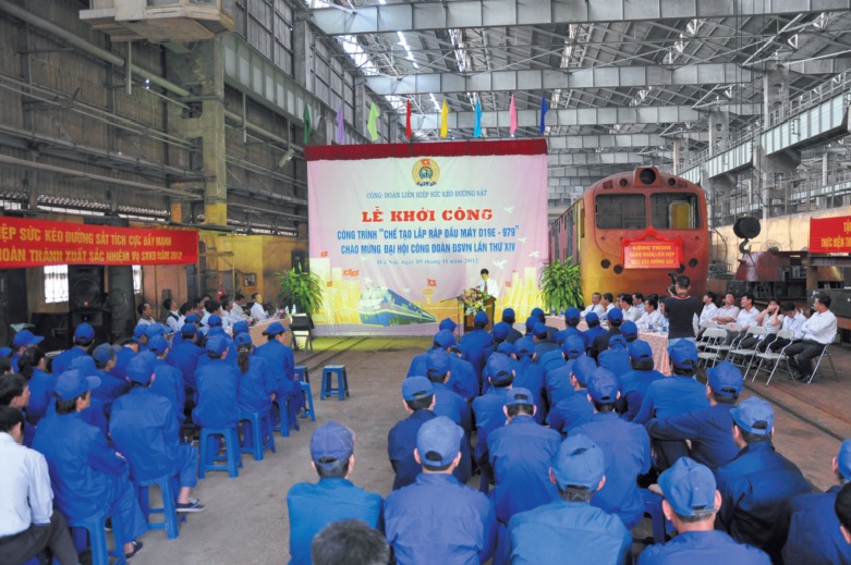 Khởi công chế tạo, lắp ráp đầu máy Đổi mới D19E-979 