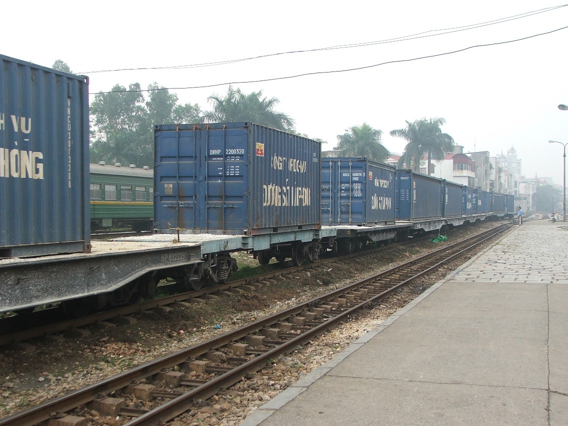 Triển khai đề án vận chuyển container bằng ĐS nhằm giảm tải cho đường bộ: Tín hiệu khả quan