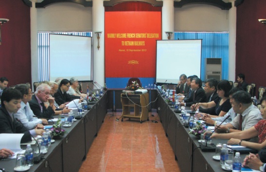 Lãnh đạo ĐSVN tiếp đoàn Thượng nghị sỹ, Hội Hữu nghị Pháp - Việt và Đại sứ Pháp tại Việt Nam