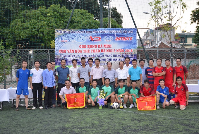 Cụm VHTT Hà Nội 2 tổ chức thành công giải bóng đá mini