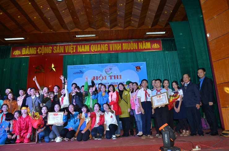 Sôi nổi Hội thi Tuyên truyền măng non Thiếu nhi bảo vệ ĐS năm 2017 tại Quảng Bình
