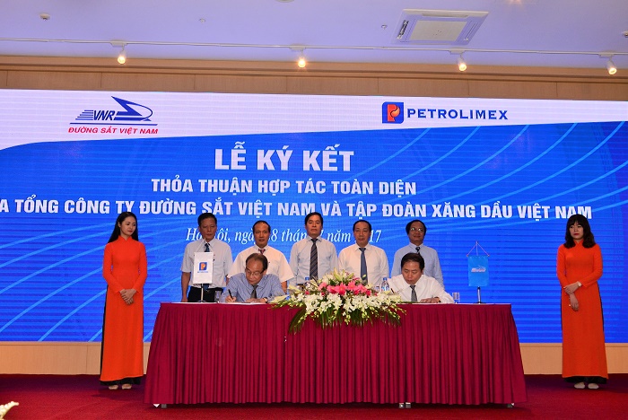 Petrolimex and VNR boost comprehensive cooperation