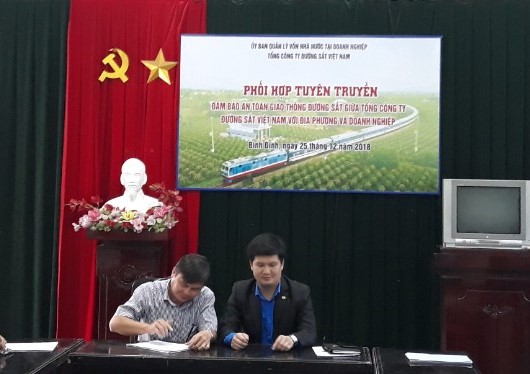 Tăng cường tuyên truyền về ATGT ĐS trên địa bàn tỉnh Bình Định