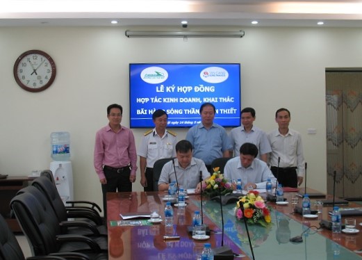 ĐS Hà Nội và Tân cảng Sóng Thần ký kết thỏa thuận hợp tác