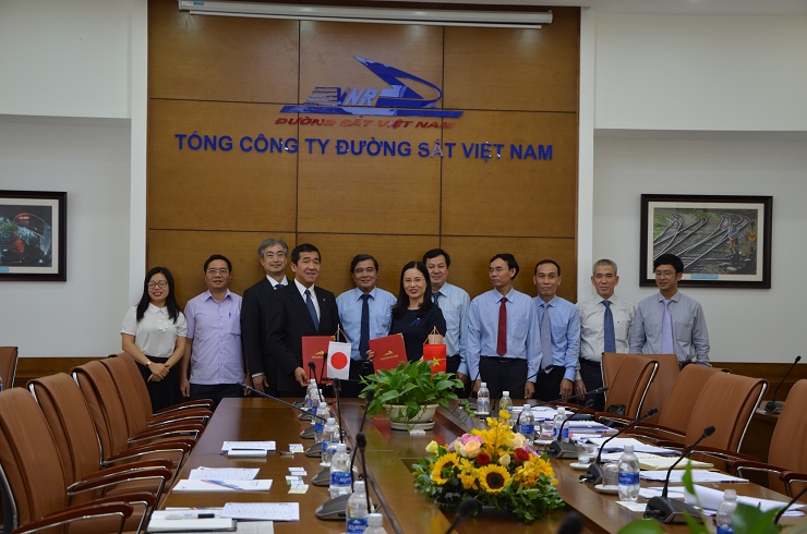 ĐSVN và ĐS Trung Nhật Bản ký kết biên bản ghi nhớ đào tạo năm 2019