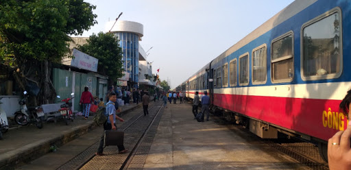 Tạm dừng đón trả khách tại các ga thuộc tỉnh Hải Dương, Quảng Ninh