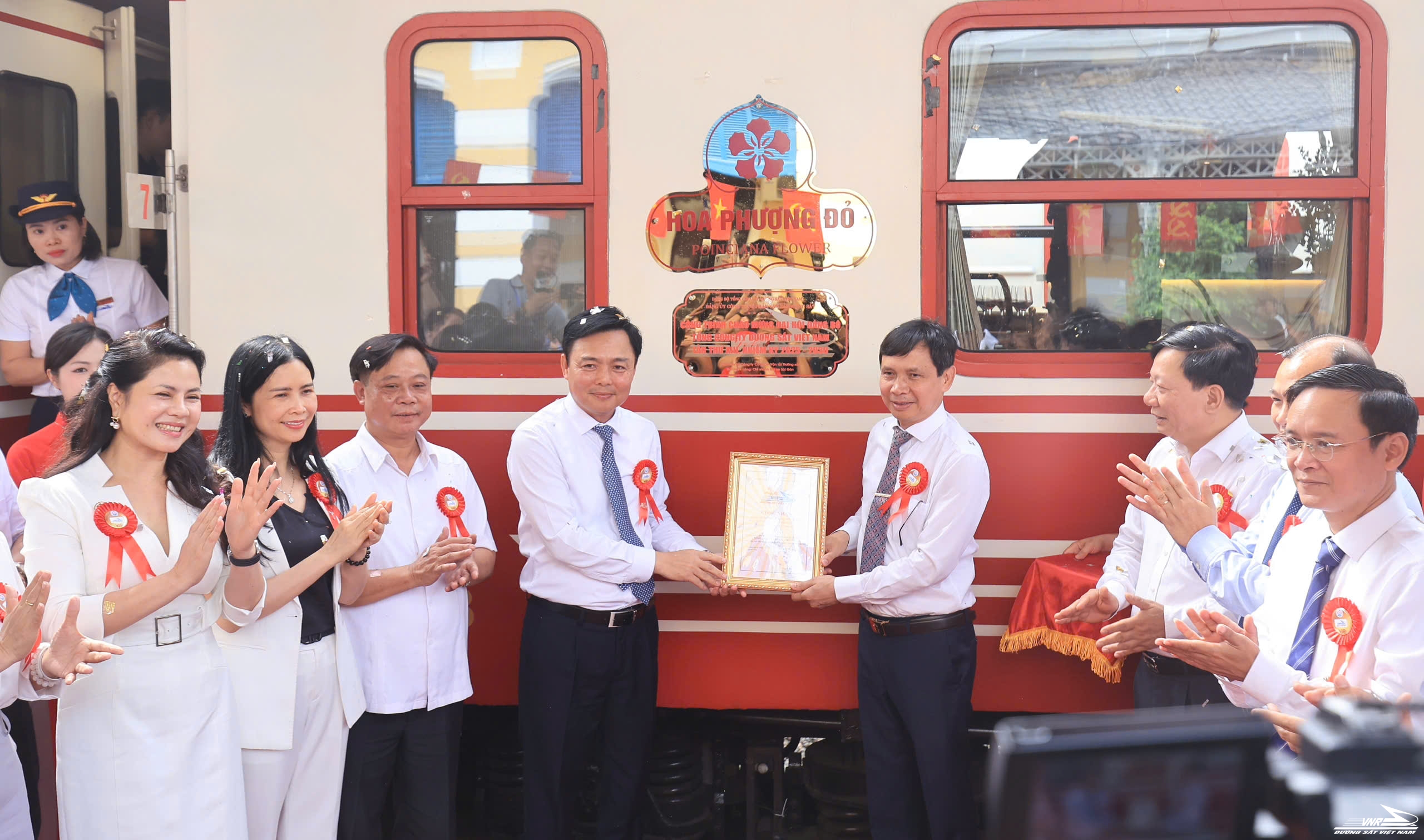 Ga Hải Phòng trở thành “Điểm du lịch”, khai trương đoàn tàu