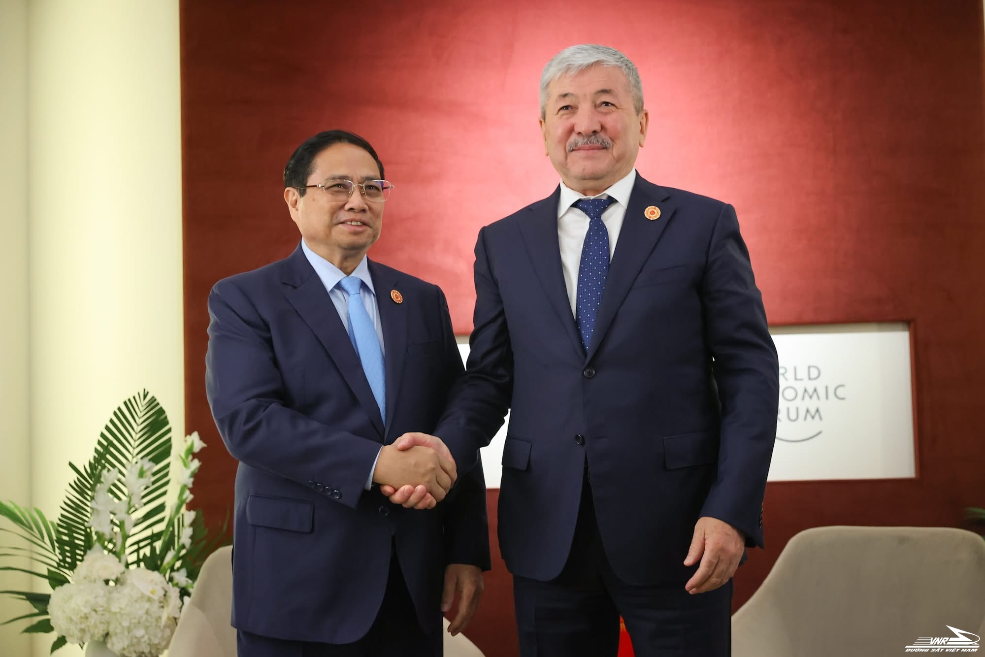 Thủ tướng đề xuất kết nối đường sắt Việt Nam - Kyrgyzstan và với các nước Trung Á