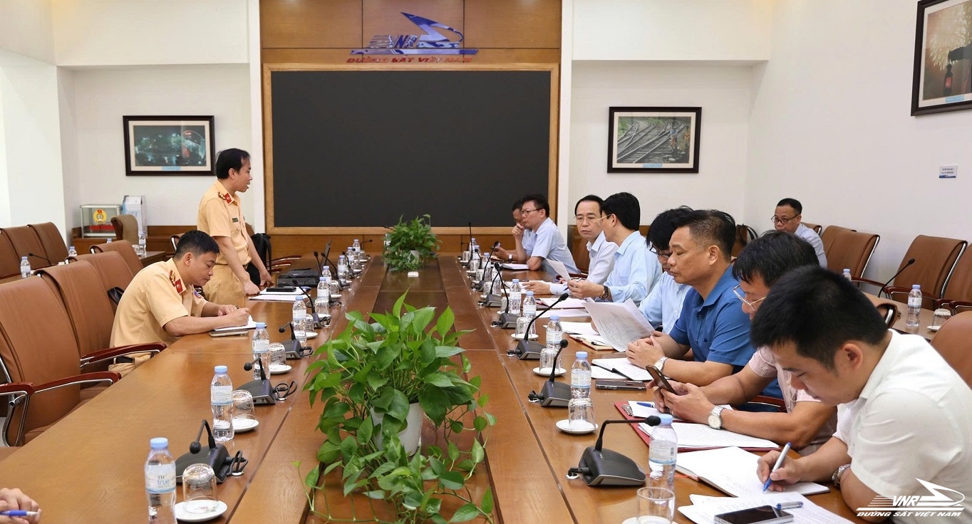 VNR-C08: Phối hợp tăng cường các giải pháp đảm bảo ATGTĐS