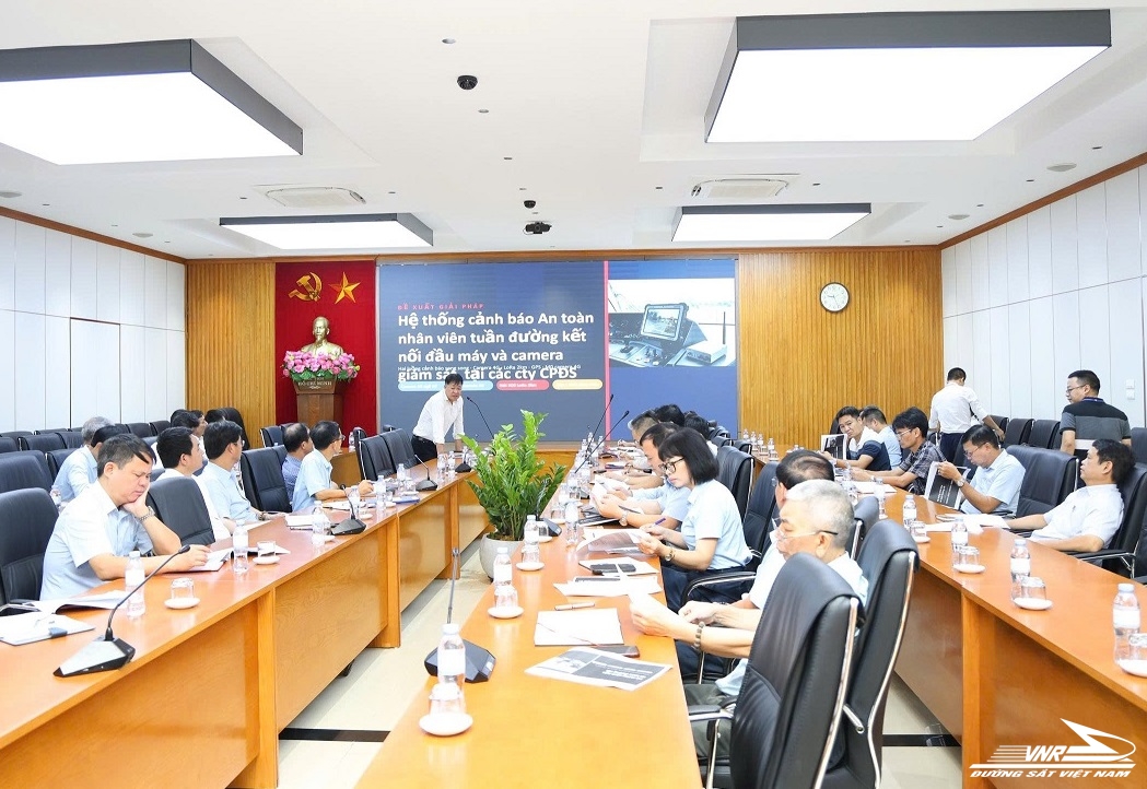 VNR nghiên cứu, lắp đặt thiết bị cảnh báo an toàn cho nhân viên tuần đường