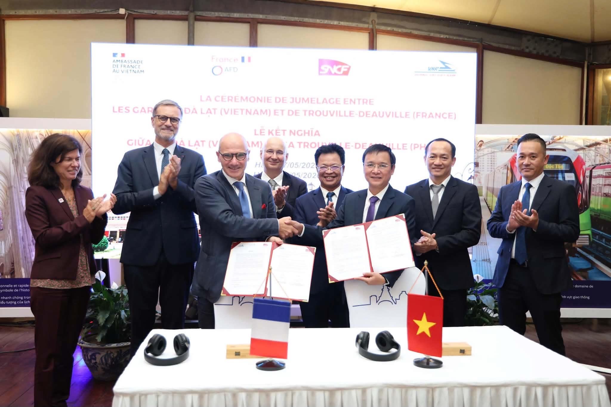 Ga Đà Lạt kết nghĩa ga Deauville-Trouville: “Nhịp cầu” mới trong hợp tác đường sắt Việt – Pháp
