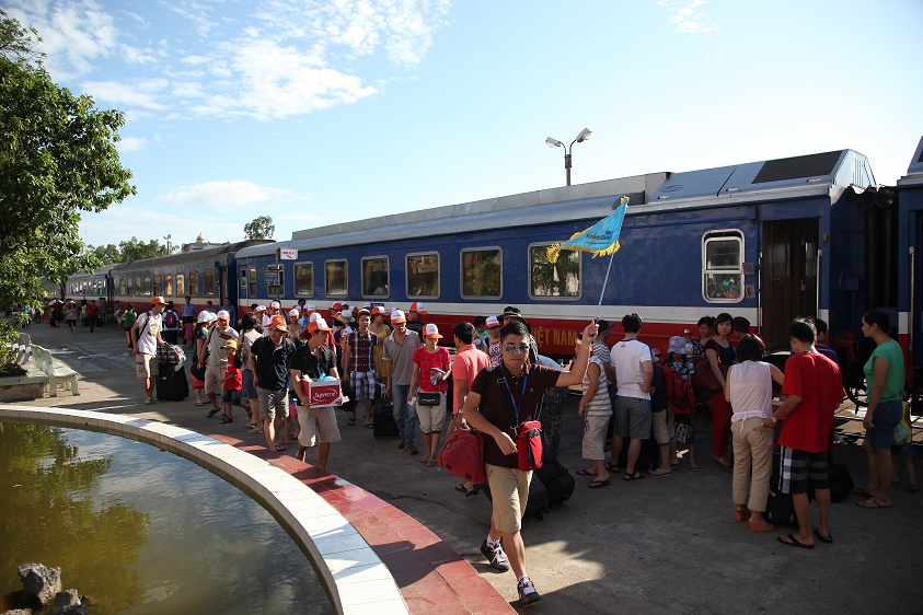 Đường sắt mở bán vé tàu hè tuyến Bắc - Nam cùng với nhiều chính sách giảm giá