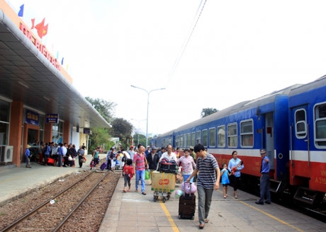 Đường sắt Sài Gòn giảm mạnh giá vé tàu du lịch